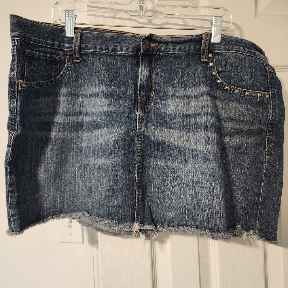 Old Navy Jean skirt, size 18